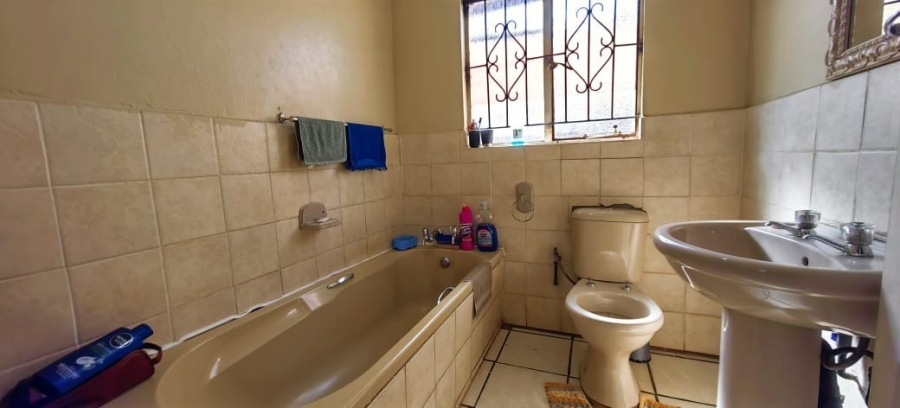 2 Bedroom Property for Sale in Promosa North West